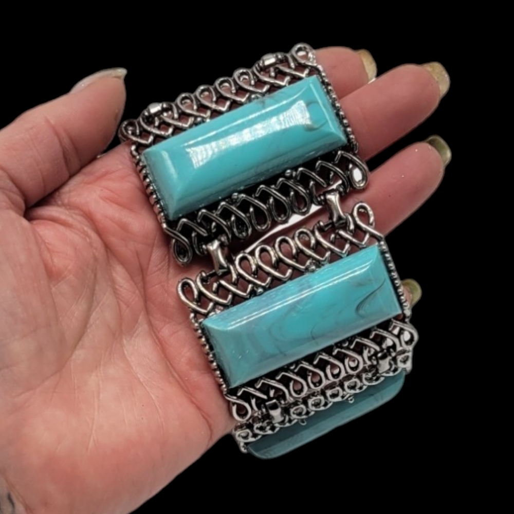 Vintage 1960's Turquoise Lucite Book Link Selro Style Bracelet - Picture 4 of 8
